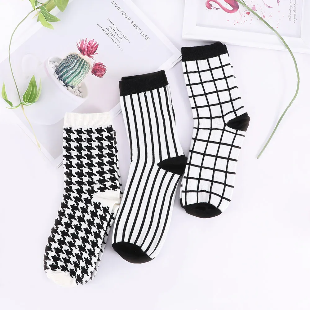 Korea Harajuku Trend Women Checkerboard Socks Geometric Checkered Socks Men Hip Hop Cotton Unisex Streetwear Novelty Socks
Korea Harajuku Trend Women Checkerboard Socks Geometric Checkered Socks Men Hip Hop Cotton Unisex Streetwear Novelty Socks