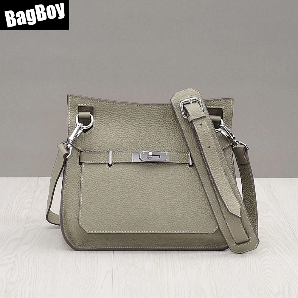 BagBoy Fashion Leisure Purse And Hand Bag,Luxury Handbags Women Bags Designer Shoulder Bag,Silver Lock Crossbody Bag For Women
BagBoy Fashion Leisure Purse And Hand Bag,Luxury Handbags Women Bags Designer Shoulder Bag,Silver Lock Crossbody Bag For Women