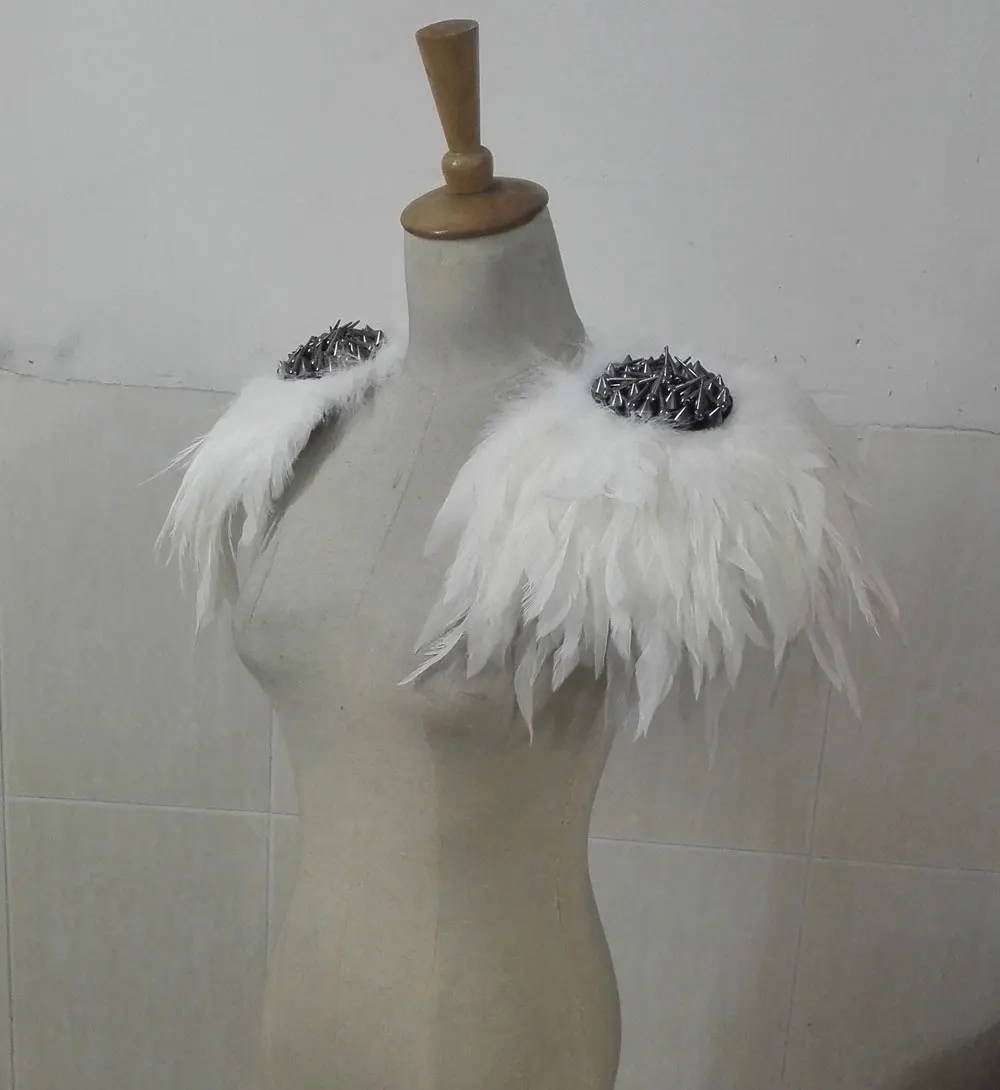 Free shipping, handmade feather shoulder epaulettes with spike applique #FSP16004W
Free shipping, handmade feather shoulder epaulettes with spike applique #FSP16004W