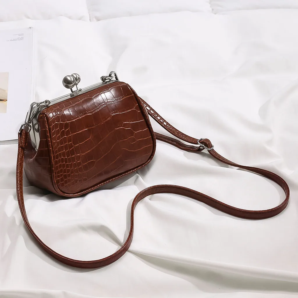Vintage leather Crossbody Bags Women's Fashion Simple Leisure Hasp Single Shoulder bag in buckle beach handbags Messenger Bags
Vintage leather Crossbody Bags Women's Fashion Simple Leisure Hasp Single Shoulder bag in buckle beach handbags Messenger Bags