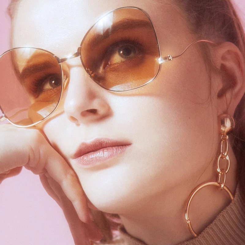 2019 new frame fashion glasses women metal men glasses metal frame retro large round transparent high-definition lens glasses
2019 new frame fashion glasses women metal men glasses metal frame retro large round transparent high-definition lens glasses