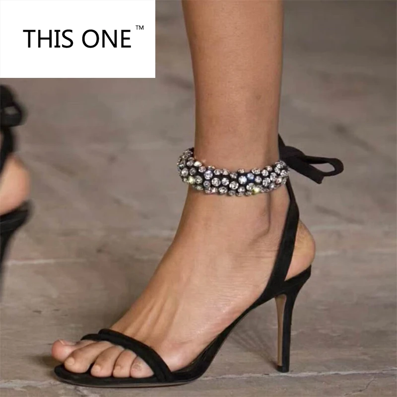 THIS ONE NEW 8CM High Heels Sandals Women Crystal Pearl Flock Cross Strappy Gladiator Bandage Sandals Fashion Summer Shoes
THIS ONE NEW 8CM High Heels Sandals Women Crystal Pearl Flock Cross Strappy Gladiator Bandage Sandals Fashion Summer Shoes