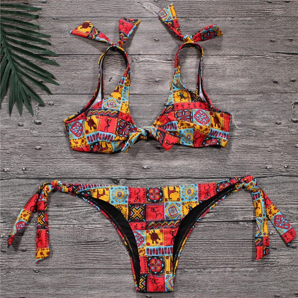 2018 Women New Totems Floral Print Banded Knot Bikini Set Sexy Low Waisted Floral Straps Swimsuits Summer Beach Women Swimwear
2018 Women New Totems Floral Print Banded Knot Bikini Set Sexy Low Waisted Floral Straps Swimsuits Summer Beach Women Swimwear