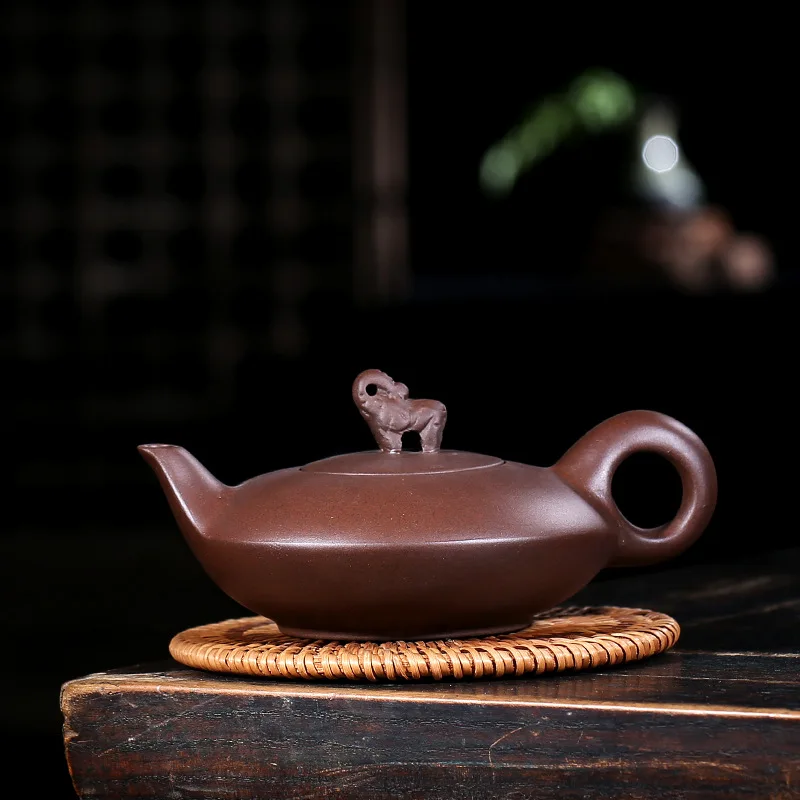 Yixing Zisha teapot auspicious teapot teacup gift pot elephant, home tea ceremony
Yixing Zisha teapot auspicious teapot teacup gift pot elephant, home tea ceremony