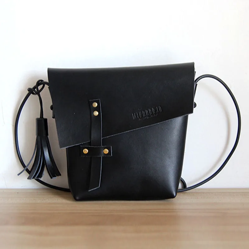 Genuine Leather Shoulder Bags Women Messenger Bags Casual Cover Flap Cross Body Bags
Genuine Leather Shoulder Bags Women Messenger Bags Casual Cover Flap Cross Body Bags