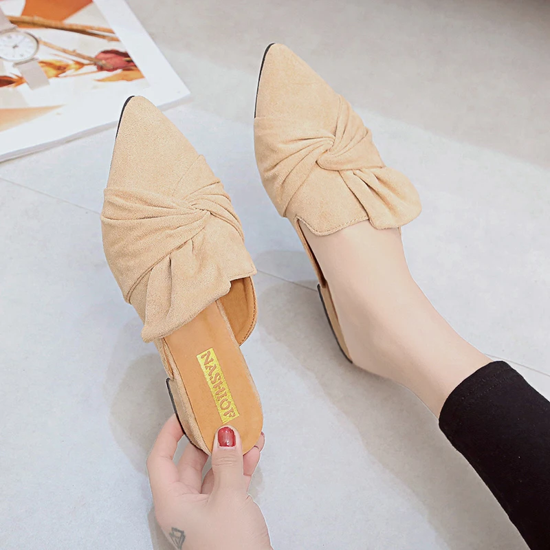 2019 Mules Slippers Women Slippers Flock Female Mules Fashion Low Heels Shoe Square Heel Elegant Woman Slipper Pleated Shoes
2019 Mules Slippers Women Slippers Flock Female Mules Fashion Low Heels Shoe Square Heel Elegant Woman Slipper Pleated Shoes