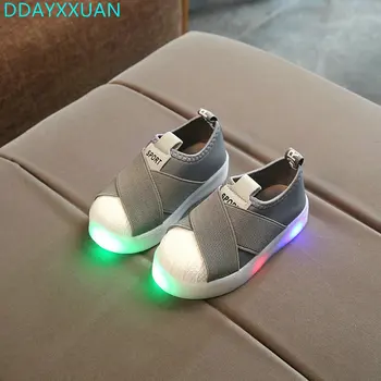 Kids LED Sneakers 2018 New Spring Canvas Breathable Children Sports Shoes For Baby Girls Boys Luminous Shoes with Light EU 21-30
Kids LED Sneakers 2018 New Spring Canvas Breathable Children Sports Shoes For Baby Girls Boys Luminous Shoes with Light EU 21-30