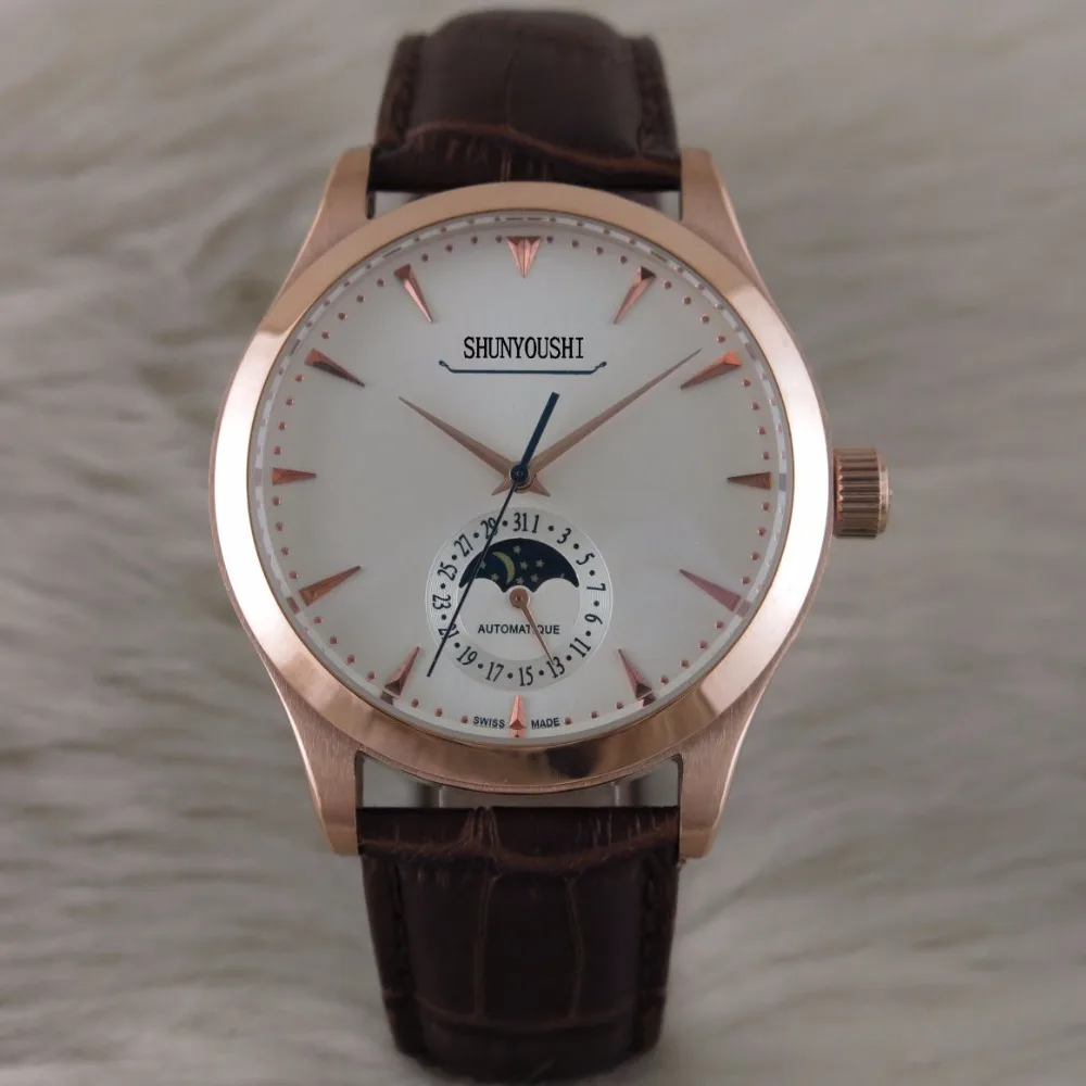 WG05200 Mens Watches Top Brand Runway Luxury European Design Automatic Mechanical Watch
WG05200 Mens Watches Top Brand Runway Luxury European Design Automatic Mechanical Watch