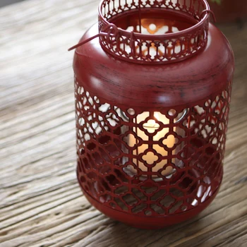 European Home Furnishing Vintage wrought iron glass candle lantern lantern wind landing birthday gift wedding decoration
European Home Furnishing Vintage wrought iron glass candle lantern lantern wind landing birthday gift wedding decoration