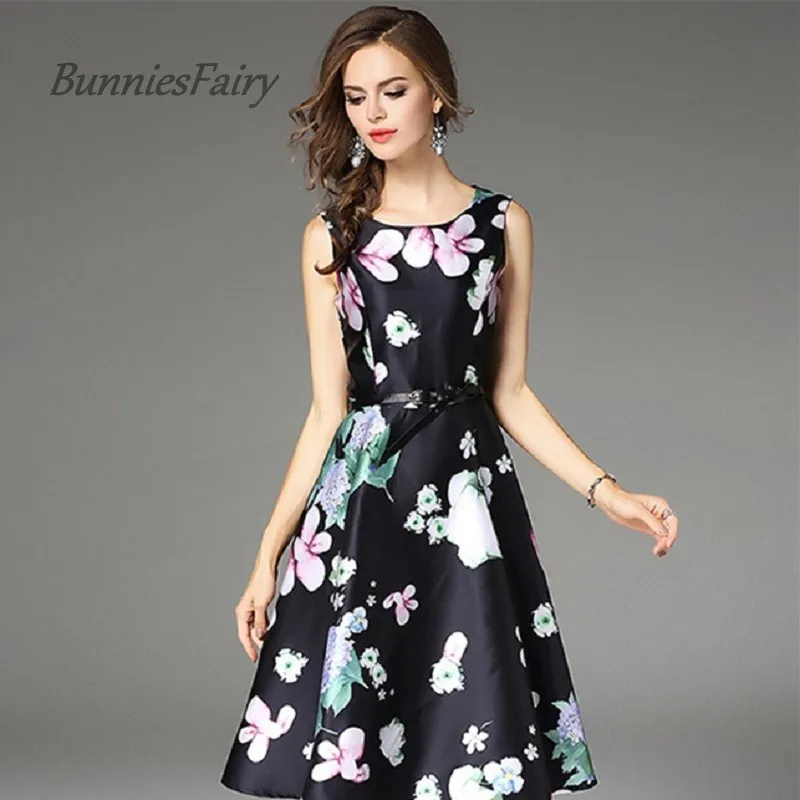BunniesFairy 2019 Autumn Celebrity-inspired Retro Vintage Style Floral Print Tank Dresses High Waist Belted Vestidos de Fiesta
BunniesFairy 2019 Autumn Celebrity-inspired Retro Vintage Style Floral Print Tank Dresses High Waist Belted Vestidos de Fiesta