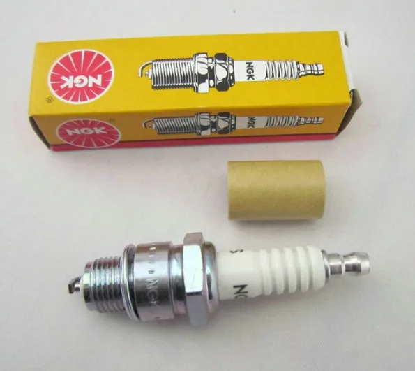 (2 pieces / lot) Genuine Spark Plug BP7HS 2-stroke JOG LT50 DIO Eton Mercury Outboard
(2 pieces / lot) Genuine Spark Plug BP7HS 2-stroke JOG LT50 DIO Eton Mercury Outboard