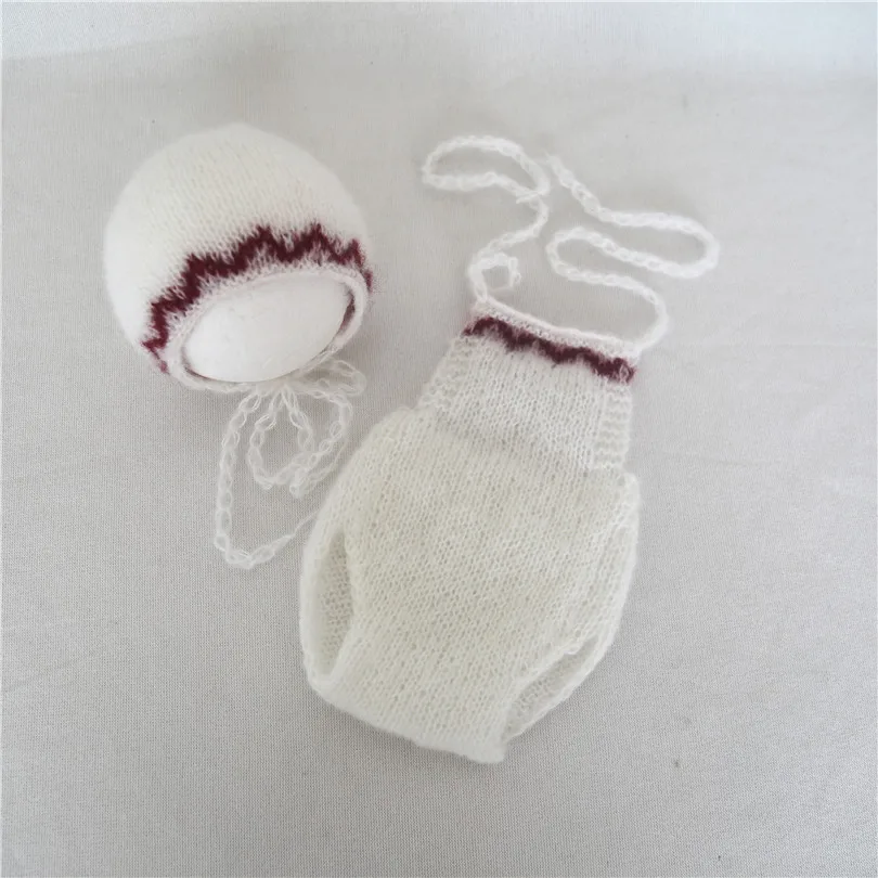 White Newborn Girl Romper Hat Set Photo Props Handknit Mohair Outfit Fluffy Overall Photography Props
White Newborn Girl Romper Hat Set Photo Props Handknit Mohair Outfit Fluffy Overall Photography Props