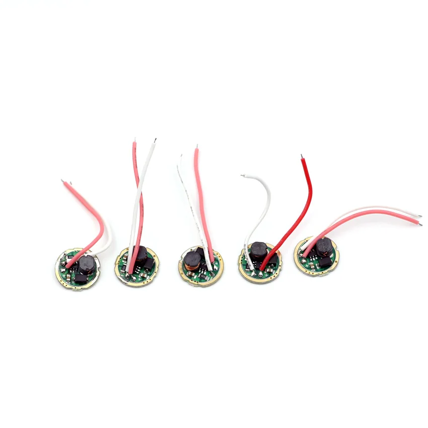 5PCS 15.3MM 3W LED Q5 LED Emitter Flashlight Driver 1.5-3V input 700mA output Circuit Board
5PCS 15.3MM 3W LED Q5 LED Emitter Flashlight Driver 1.5-3V input 700mA output Circuit Board