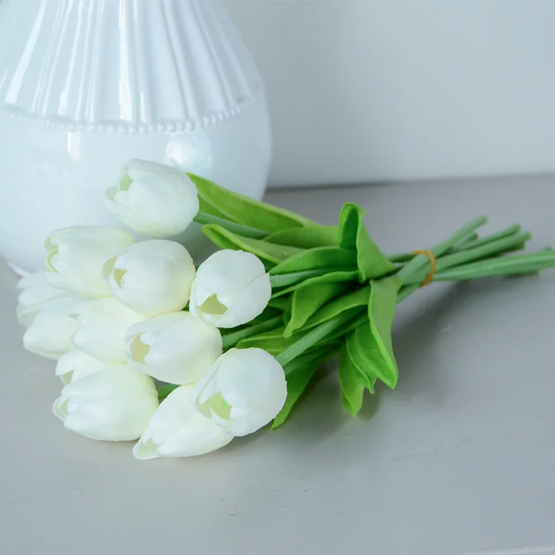 6 x Artificial Flower White PU Tulip Fake Flowers Party Wedding Decor Wedding Floral Arrangements Decorative Wreaths
6 x Artificial Flower White PU Tulip Fake Flowers Party Wedding Decor Wedding Floral Arrangements Decorative Wreaths