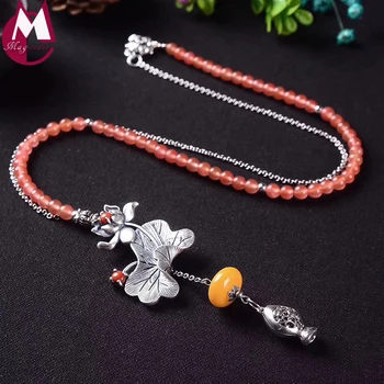 Luxury Gemstone Jewelry Beeswax Vintage Lotus Leaves Flower Necklace Women Strawberry Quartz Beads Long Chian Hollow Fish SN14
Luxury Gemstone Jewelry Beeswax Vintage Lotus Leaves Flower Necklace Women Strawberry Quartz Beads Long Chian Hollow Fish SN14