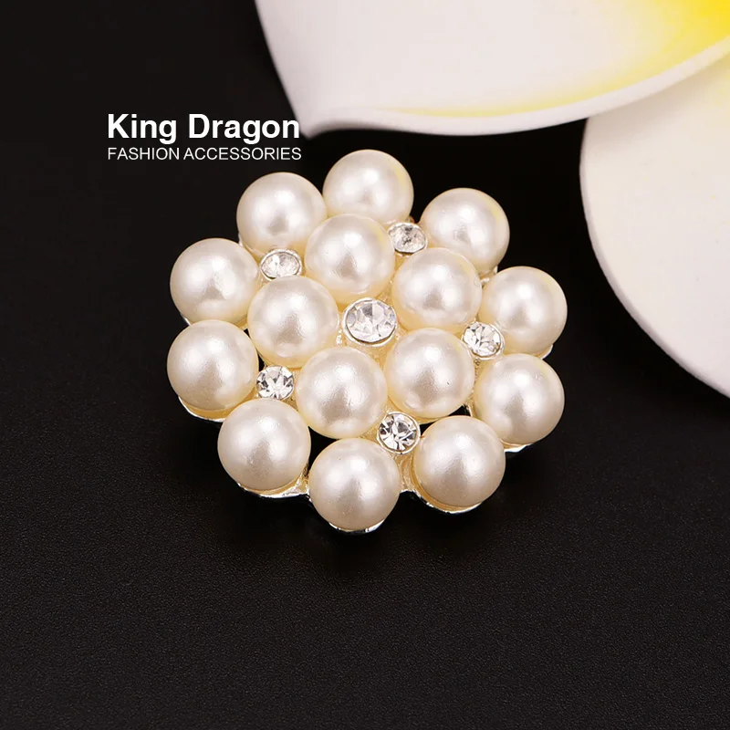 Rhinestone Pearl Buttons With Shank Back 100pcs/lot 30MM Silver Color Wedding Button KD91
Rhinestone Pearl Buttons With Shank Back 100pcs/lot 30MM Silver Color Wedding Button KD91