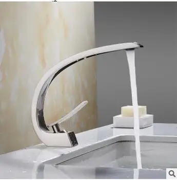 Kitchen pull-out faucet spring sink sink hot and cold faucet 
Kitchen pull-out faucet spring sink sink hot and cold faucet