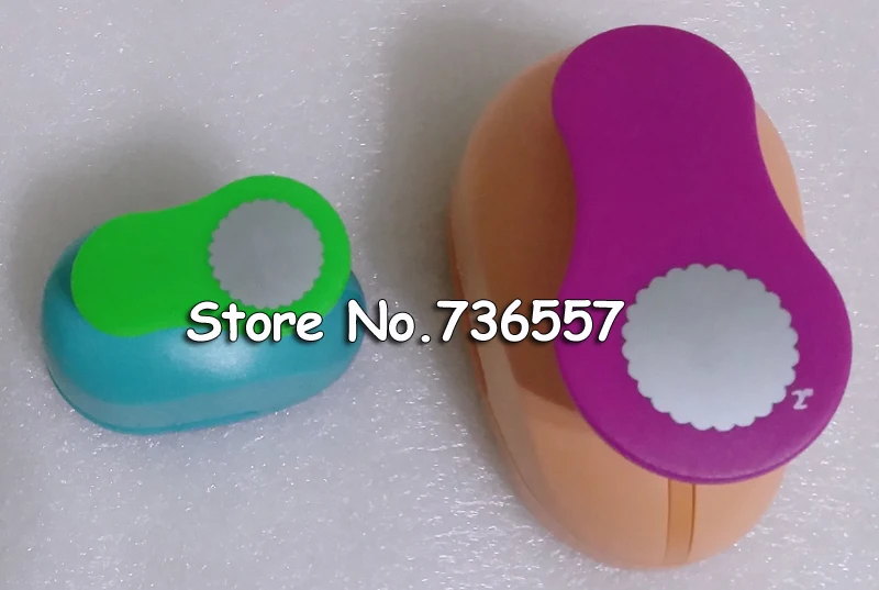 Free ship 2pcs Wave Circle (1pc 1" and 1pc 1.5")craft punch set Punch Craft Scrapbooking Wave Round Hole Puncher Shaped Punches
Free ship 2pcs Wave Circle (1pc 1" and 1pc 1.5")craft punch set Punch Craft Scrapbooking Wave Round Hole Puncher Shaped Punches