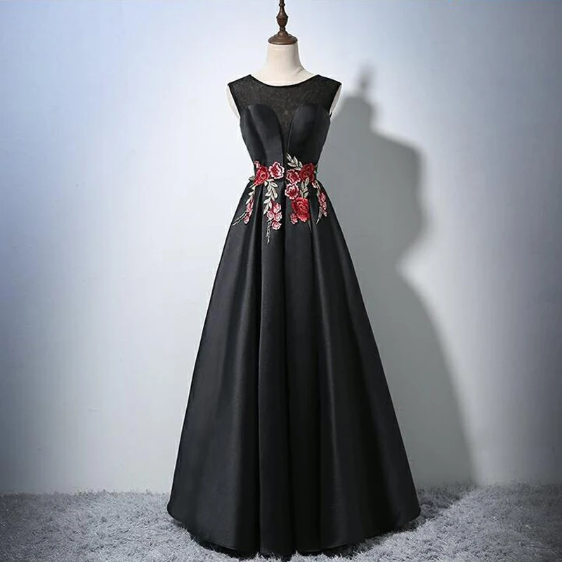 Long Bridesmaid Dresses Pretty Off the Shoulder Black O-neck Appliques Fashion Prom Dresses New
Long Bridesmaid Dresses Pretty Off the Shoulder Black O-neck Appliques Fashion Prom Dresses New