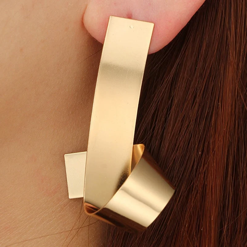 Vintage Golden Irregular Stud Earring For Women Alloy Geometric Stud Earrings Statement Jewelry Brinco
Vintage Golden Irregular Stud Earring For Women Alloy Geometric Stud Earrings Statement Jewelry Brinco