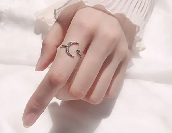 2019 New Fashion Open Adjustable Ring Moon & Star Dazzling Open Finger Ring For Women Girls Jewelry Wedding Engagement Jewelry
2019 New Fashion Open Adjustable Ring Moon & Star Dazzling Open Finger Ring For Women Girls Jewelry Wedding Engagement Jewelry