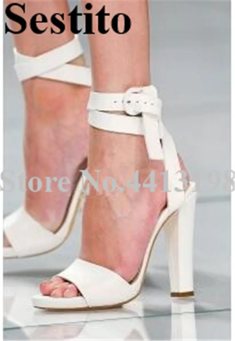 2019 European Fashion Ankle Buckle Strap Casual Shoes Peep Toe Hoof Heels Platform Front & Rear Strap Sandals Summer Women Shoes
2019 European Fashion Ankle Buckle Strap Casual Shoes Peep Toe Hoof Heels Platform Front & Rear Strap Sandals Summer Women Shoes