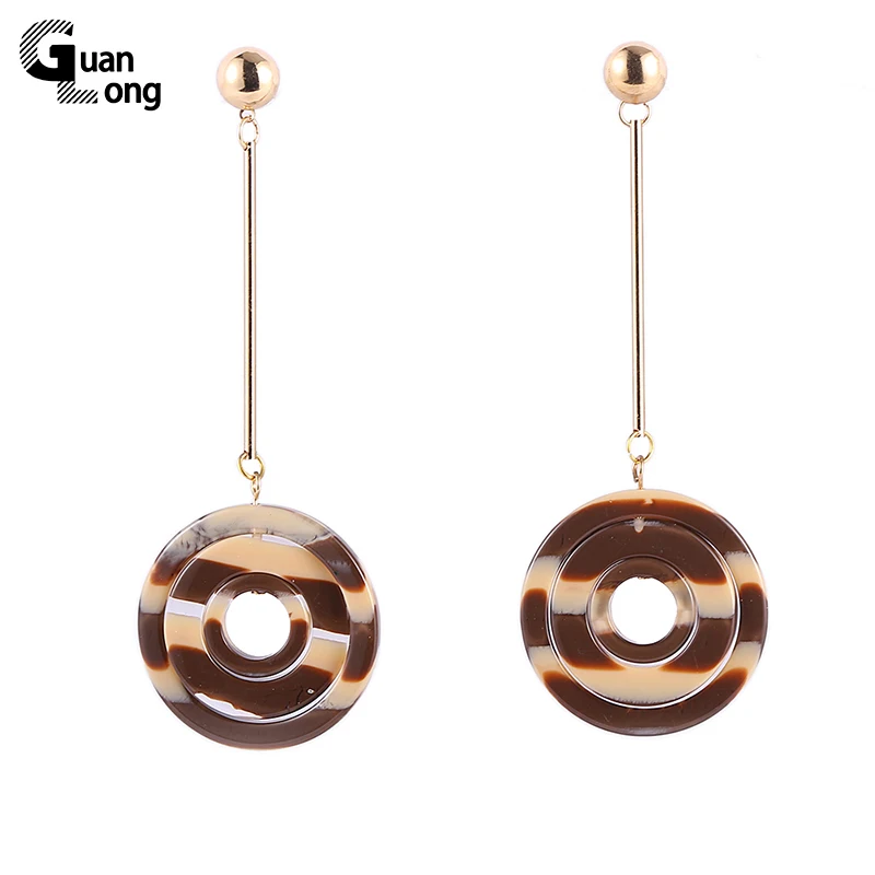2017 Spring New Design Plated Gold Long Dangle Rotatable Circle Earrings Resin Material Sweet Lollipop Earings 3 Colors 
2017 Spring New Design Plated Gold Long Dangle Rotatable Circle Earrings Resin Material Sweet Lollipop Earings 3 Colors