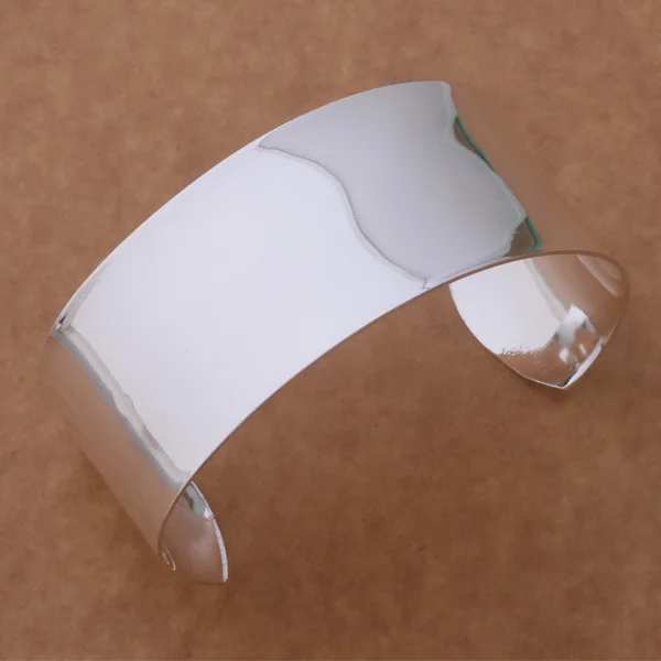 AB139 Trendy wholesale silver bracelet, 925 silver fashion jewelry Statement Cuff /cumallta ainaizua
AB139 Trendy wholesale silver bracelet, 925 silver fashion jewelry Statement Cuff /cumallta ainaizua