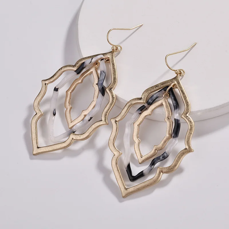 Fashion Modern Style Cut Out Cutout Morocco Magnolia Dangle Drop Earrings for Women
Fashion Modern Style Cut Out Cutout Morocco Magnolia Dangle Drop Earrings for Women