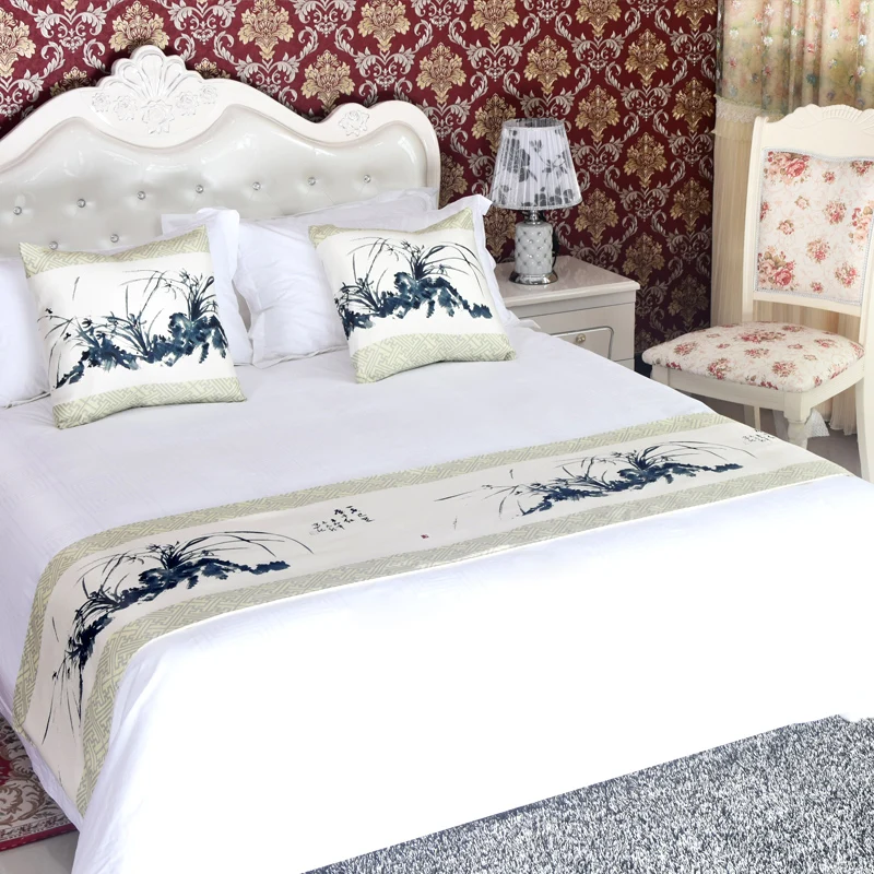 Hoteil Modern bed tail towel Blue and white porcelain Bed article china Ink painting bed runner flag
Hoteil Modern bed tail towel Blue and white porcelain Bed article china Ink painting bed runner flag