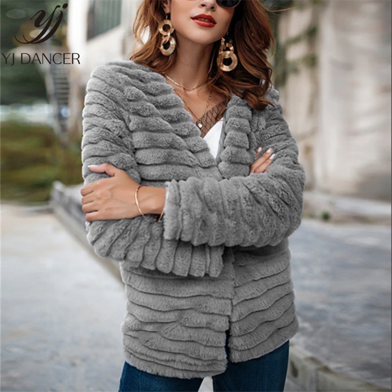 warm Fur Coat Female 2019 Autumn Winter Fashion New Imitation Rabbit Fur grass Long Sleeve Temperament Coat Tide H00843
warm Fur Coat Female 2019 Autumn Winter Fashion New Imitation Rabbit Fur grass Long Sleeve Temperament Coat Tide H00843