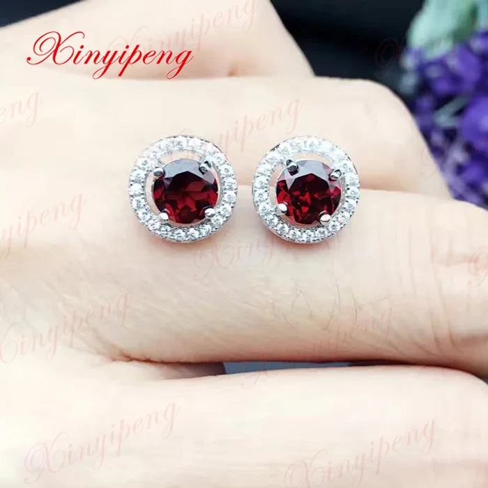 925 sterling silver with 100% natural garnet earrings female red wine Beautiful color Fine jewelry
925 sterling silver with 100% natural garnet earrings female red wine Beautiful color Fine jewelry