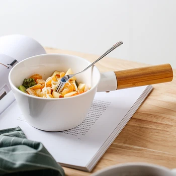 Simple white anti-scalding instant noodle soup bowl Japanese ceramic bowl wood handle creative household tableware
Simple white anti-scalding instant noodle soup bowl Japanese ceramic bowl wood handle creative household tableware