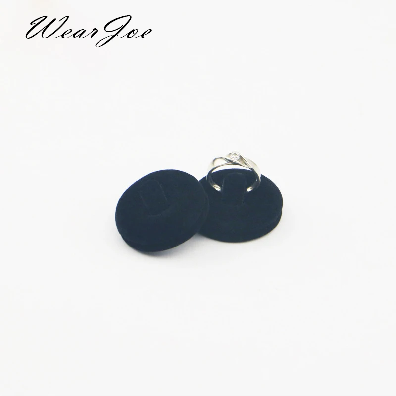 Wholesale Black Velvet Single Ring Jewelry Clip Display Holder Round Stand Jewellery Showcase Counter Window Presentation Case
Wholesale Black Velvet Single Ring Jewelry Clip Display Holder Round Stand Jewellery Showcase Counter Window Presentation Case