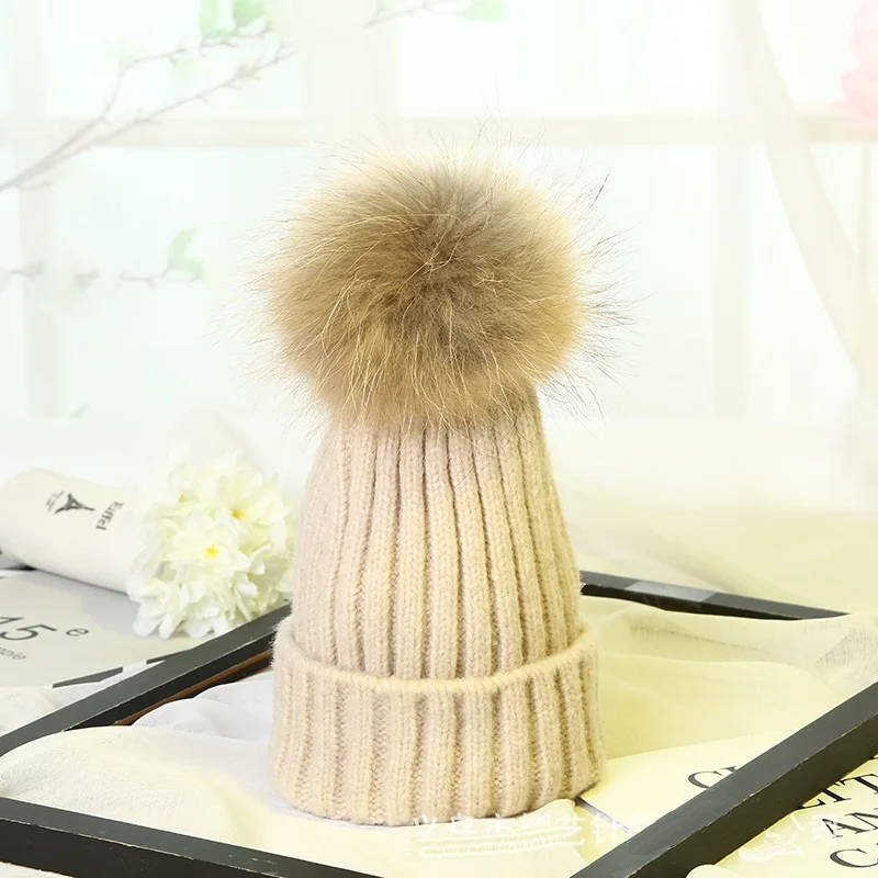 

YY002 New Winter Women's Hat Twist Cable Pattern Raccoon Fur Pompom Knitted Wool Hat Fur Ball Beanies Caps Skullies Ski Female