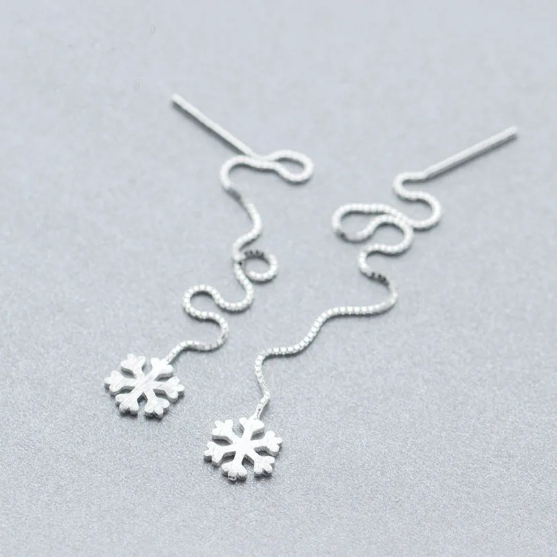 Charmily Authentic 925 Sterling Silver Snowflake Threader Drop Earrings For Party And Wedding
Charmily Authentic 925 Sterling Silver Snowflake Threader Drop Earrings For Party And Wedding