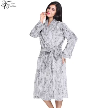 Tony&Candice Women Sleepwear Thick Warm Bathrobe Fur V-Neck Nightgown For Ladies Elegant Luxury Print Nightwear In Winter
Tony&Candice Women Sleepwear Thick Warm Bathrobe Fur V-Neck Nightgown For Ladies Elegant Luxury Print Nightwear In Winter