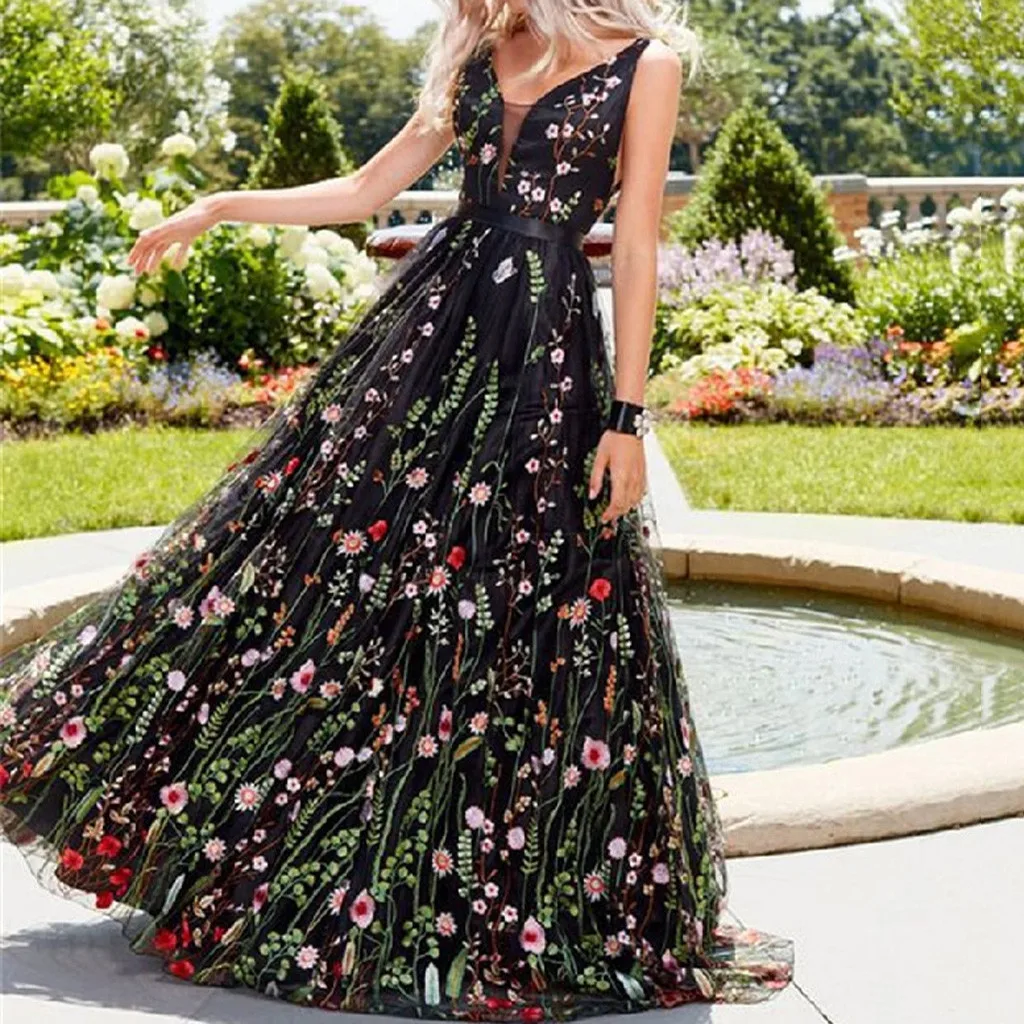 Women's Sexy Shoulder Screen Perspective Dress Long Bohemian Dress Hot Fashion Thick Breathable
Women's Sexy Shoulder Screen Perspective Dress Long Bohemian Dress Hot Fashion Thick Breathable