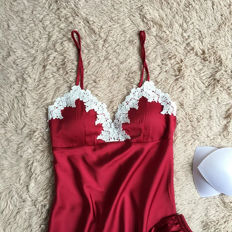 4211610536_1929359744