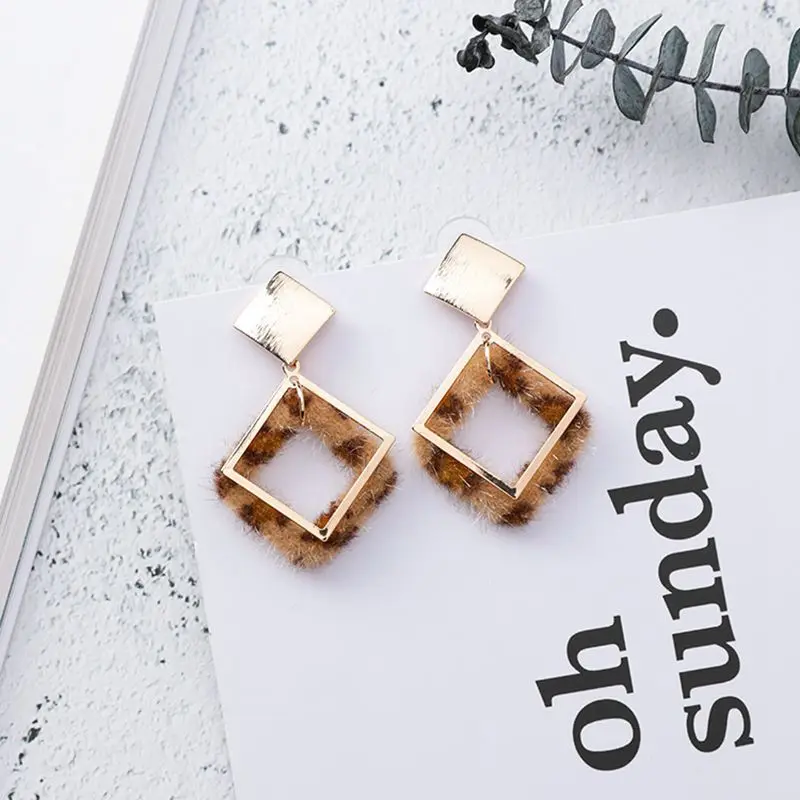 9671008436_1401670587