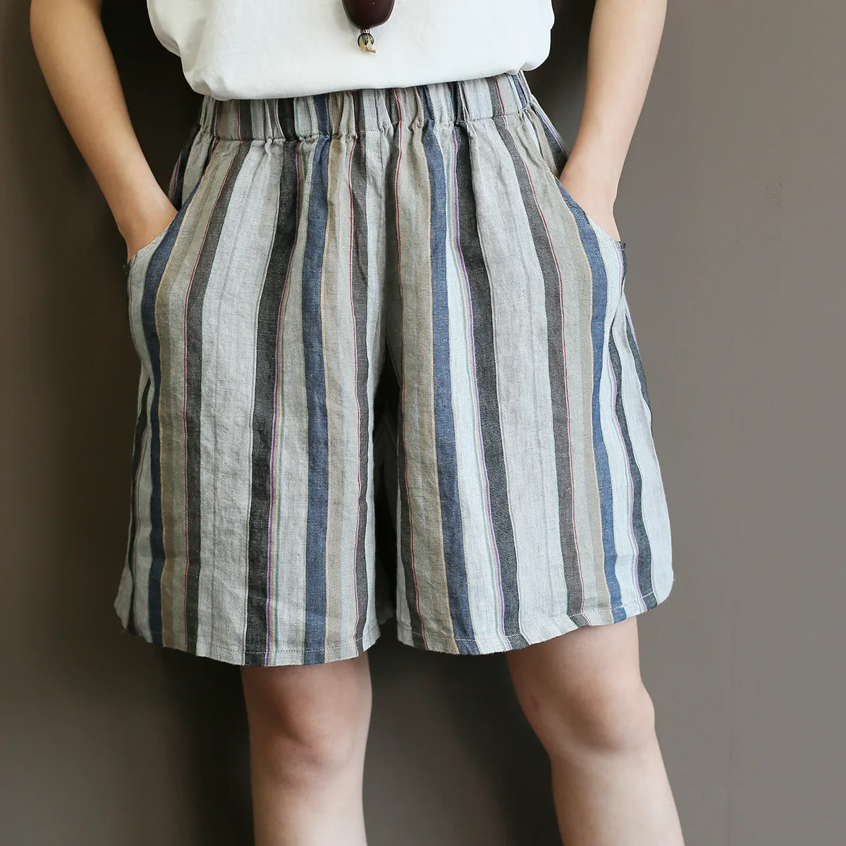 Johnature Women Vintage Shorts Linen Striped Casual 2019 Summer New Elastic Waist Pockets Loose Women Clothes Wide Leg Shorts
Johnature Women Vintage Shorts Linen Striped Casual 2019 Summer New Elastic Waist Pockets Loose Women Clothes Wide Leg Shorts