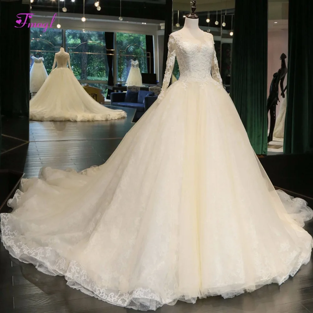 Fmogl Vintage Long Sleeve Pearls Ball Gown Wedding Dresses 2019 Appliques Chapel Train Lace Princess Bride Gown Robe De Mariage
Fmogl Vintage Long Sleeve Pearls Ball Gown Wedding Dresses 2019 Appliques Chapel Train Lace Princess Bride Gown Robe De Mariage