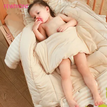 High-quality children's sleeping bag thickening and lengthening warm sleeping bag kick-proof bedbag removable sleeping bag
High-quality children's sleeping bag thickening and lengthening warm sleeping bag kick-proof bedbag removable sleeping bag