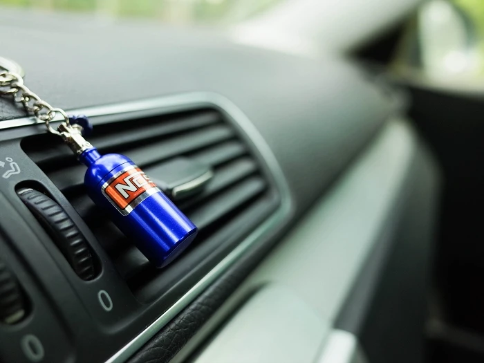 Fashion Metal Keyring Car Keychain Auto Key Chain Key Ring Holder Keyfob For NOS Turbo Nitrgen Bottle Car Styling Gift Pendant