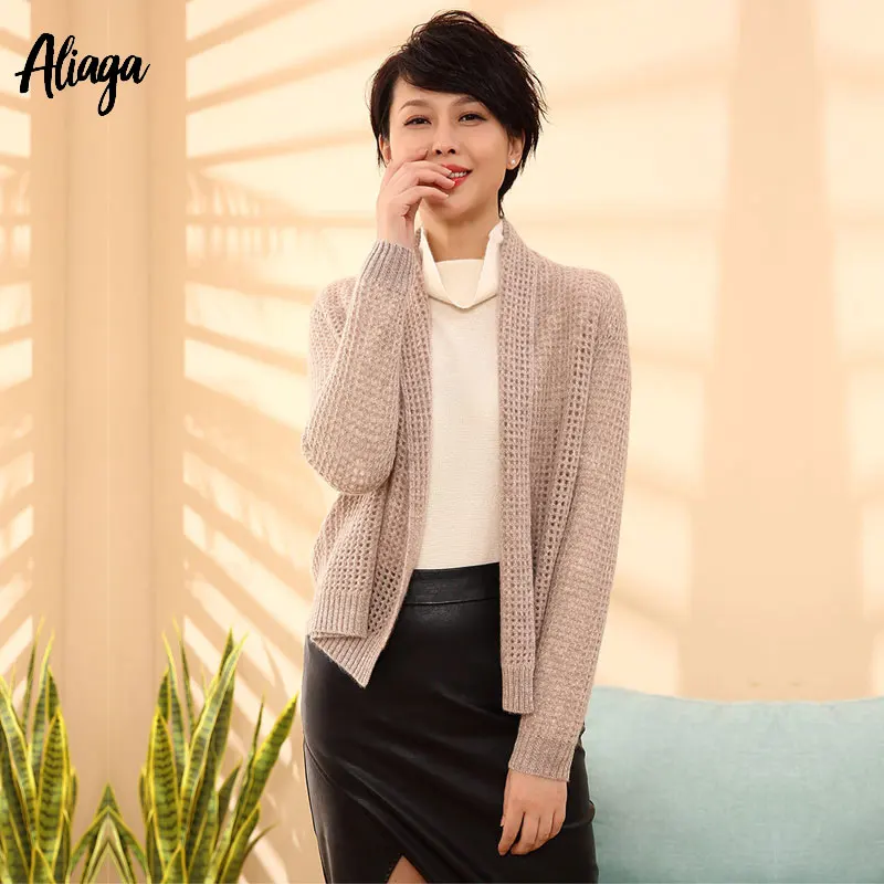 100% Pure Cashmere Cardigan Womens Spring Autumn Cardigan Outwear 2019 Special Design Hollow Out Knitting Sweater Female Tops
100% Pure Cashmere Cardigan Womens Spring Autumn Cardigan Outwear 2019 Special Design Hollow Out Knitting Sweater Female Tops