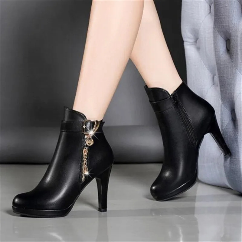 Boots Women 2019 Autumn Ankle Boots For Women Thin Heel Zipper Casual Female Shoes Leather Boots Botas Mujer
Boots Women 2019 Autumn Ankle Boots For Women Thin Heel Zipper Casual Female Shoes Leather Boots Botas Mujer