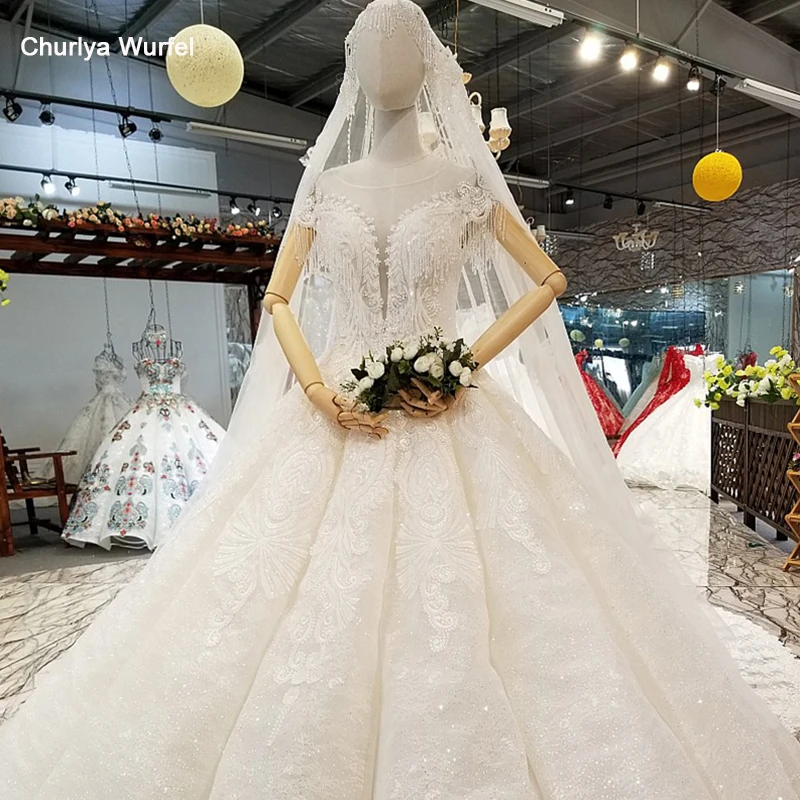 LS394212 elegant princess wedding dresses o-neck crystal short sleeve custom made real photo wedding dresses beads decorate veil
LS394212 elegant princess wedding dresses o-neck crystal short sleeve custom made real photo wedding dresses beads decorate veil