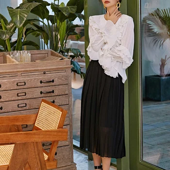 2019 Runway Women Designer White Blouse Korean Vintage Pleated Ruffles Blusas Elegant Flare Sleeve Female Dress Vestidos Verano
2019 Runway Women Designer White Blouse Korean Vintage Pleated Ruffles Blusas Elegant Flare Sleeve Female Dress Vestidos Verano