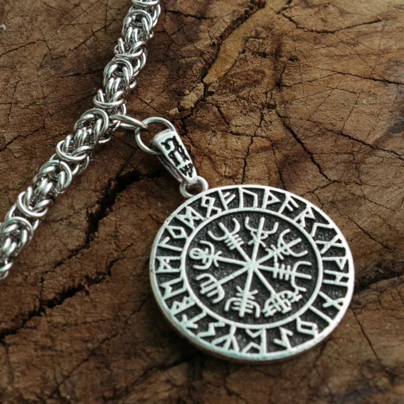ODIN'S Vegvisir symbol of norse runic pendant men necklace Viking Runes Vegvisir Compass Soul Jewelry with stainless steel chain
ODIN'S Vegvisir symbol of norse runic pendant men necklace Viking Runes Vegvisir Compass Soul Jewelry with stainless steel chain