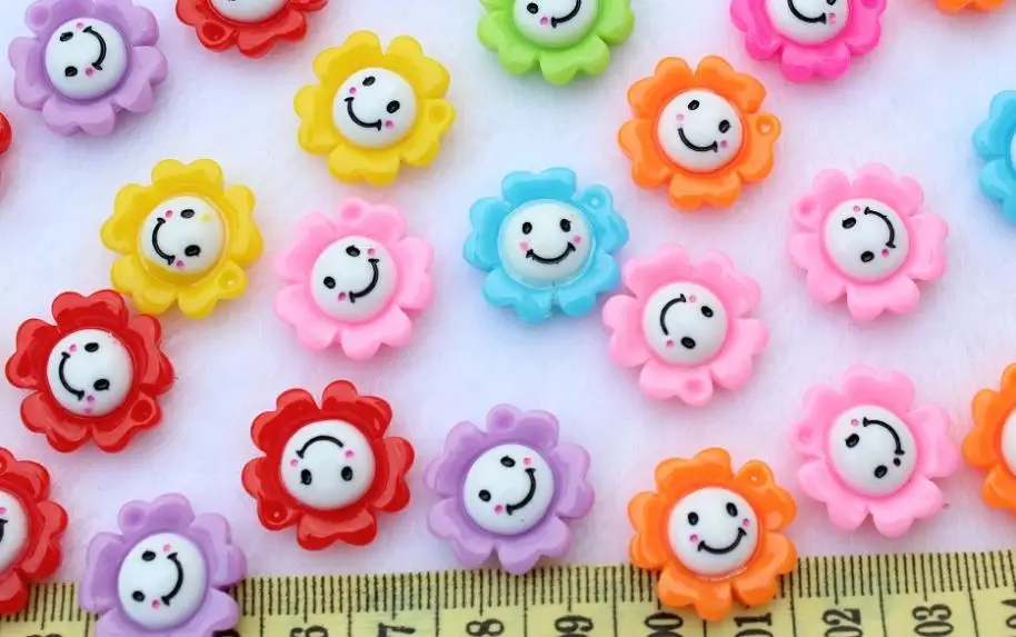 set of 100pcs Flatback mixed Resin smile sunflower Cabochons 20mm DIY, scrapbook, hair bow, flower centers, cell phone decor
set of 100pcs Flatback mixed Resin smile sunflower Cabochons 20mm DIY, scrapbook, hair bow, flower centers, cell phone decor